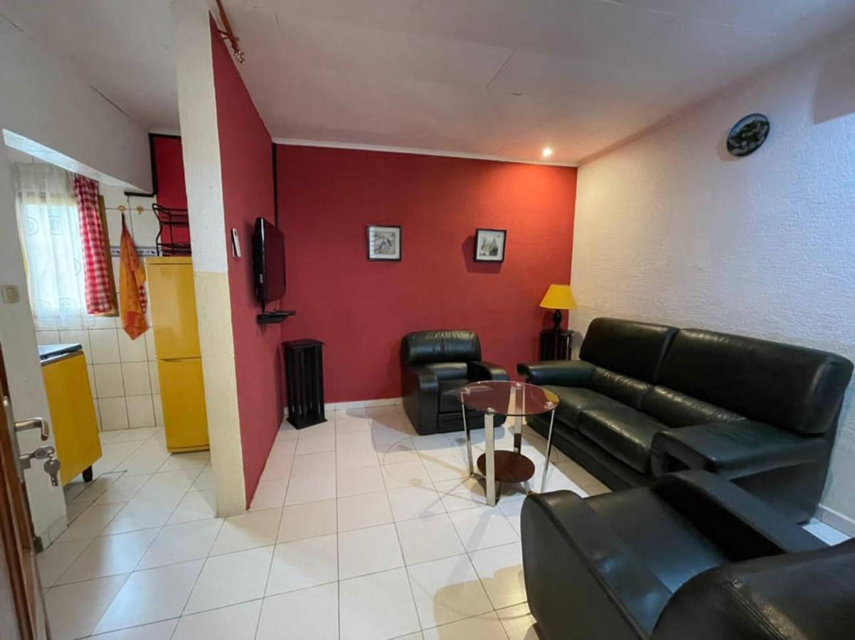 Homestay Studio Yaoundé Exterior foto